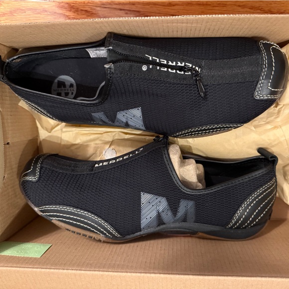 Merrell Women's Black Barrado Sneakers - Picture 5 of 11